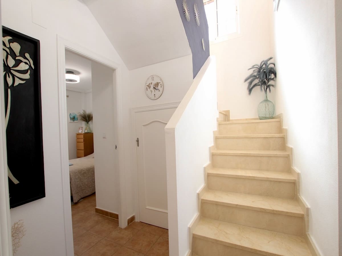 3 bedroom Villa for sale in El Raso - € 325,000 (Ref: 9319578)