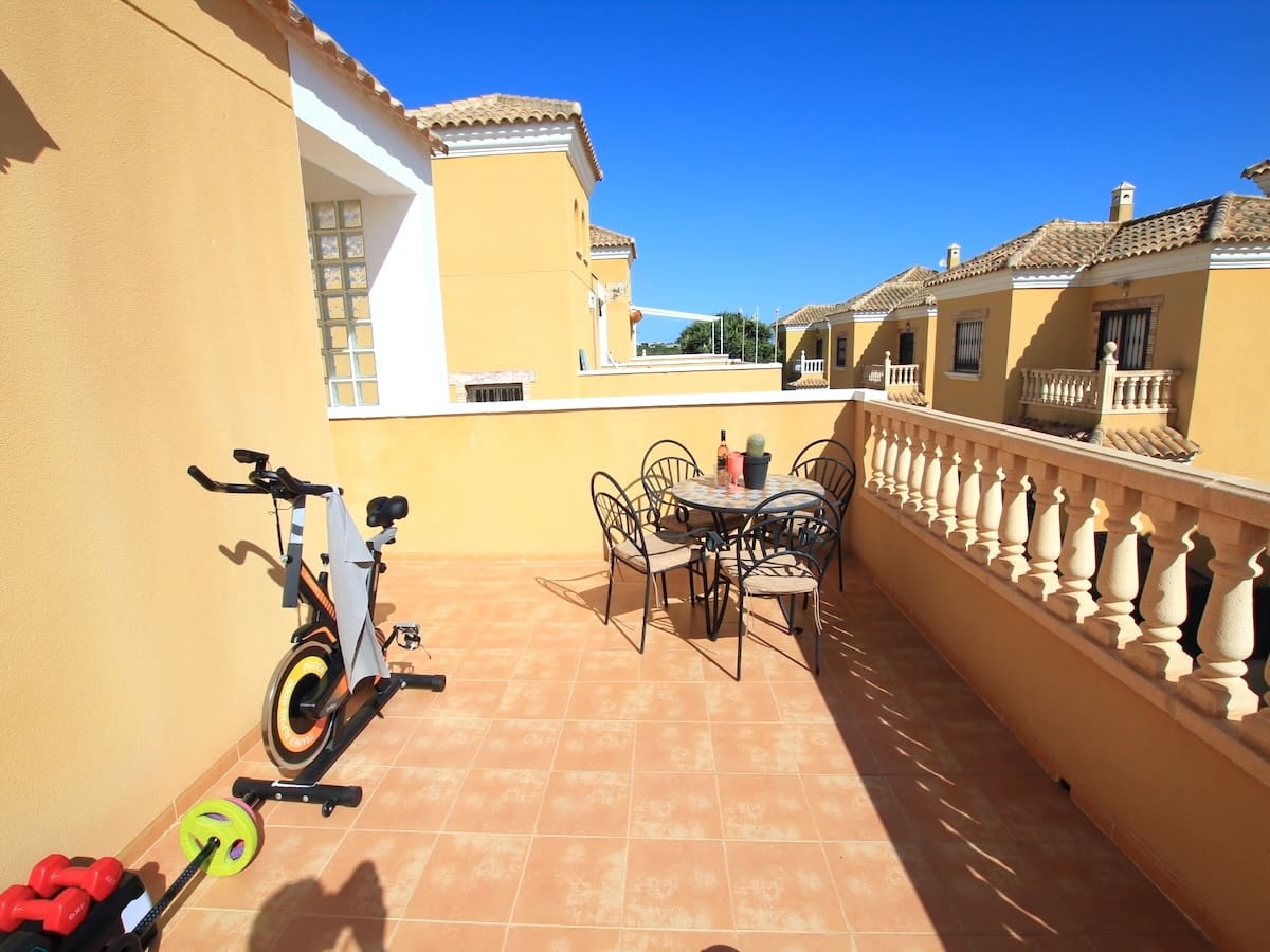 3 bedroom Villa for sale in El Raso - € 325,000 (Ref: 9319578)