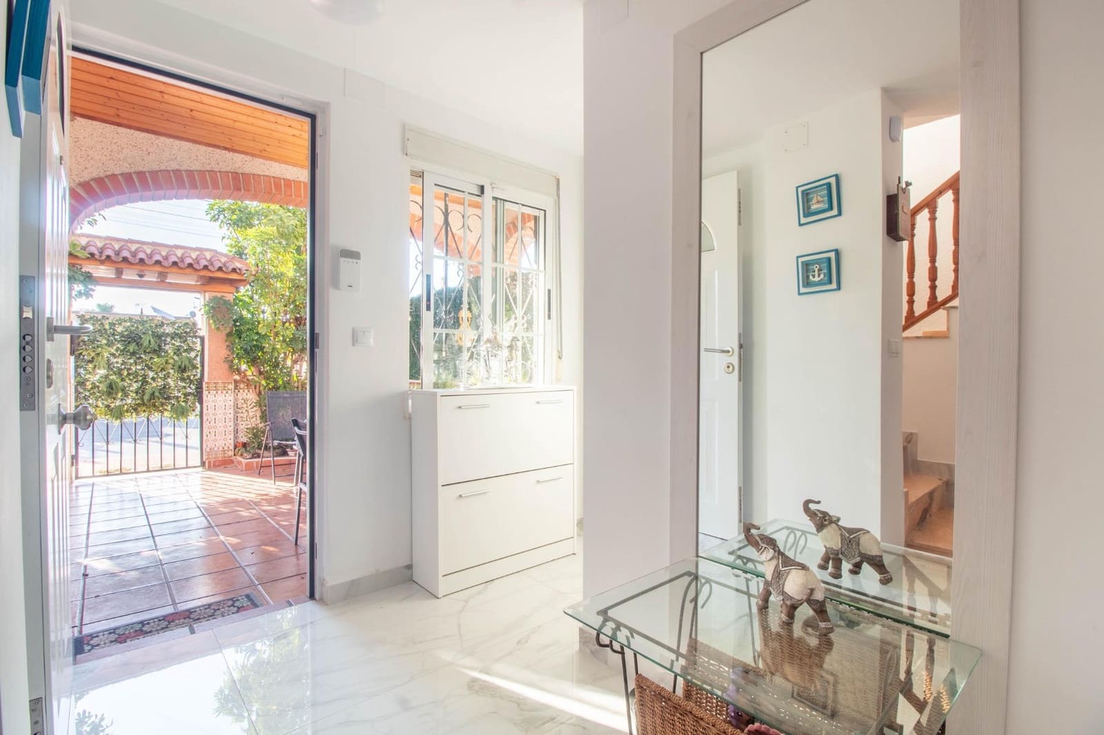 4 soverom Hus til salgs i Torrevieja med garasje - € 249 900 (Ref: 9319579)