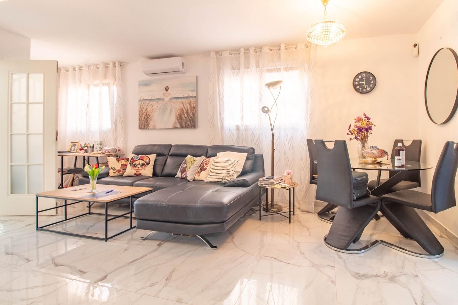 4 soverom Hus til salgs i Torrevieja med garasje - € 249 900 (Ref: 9319579)