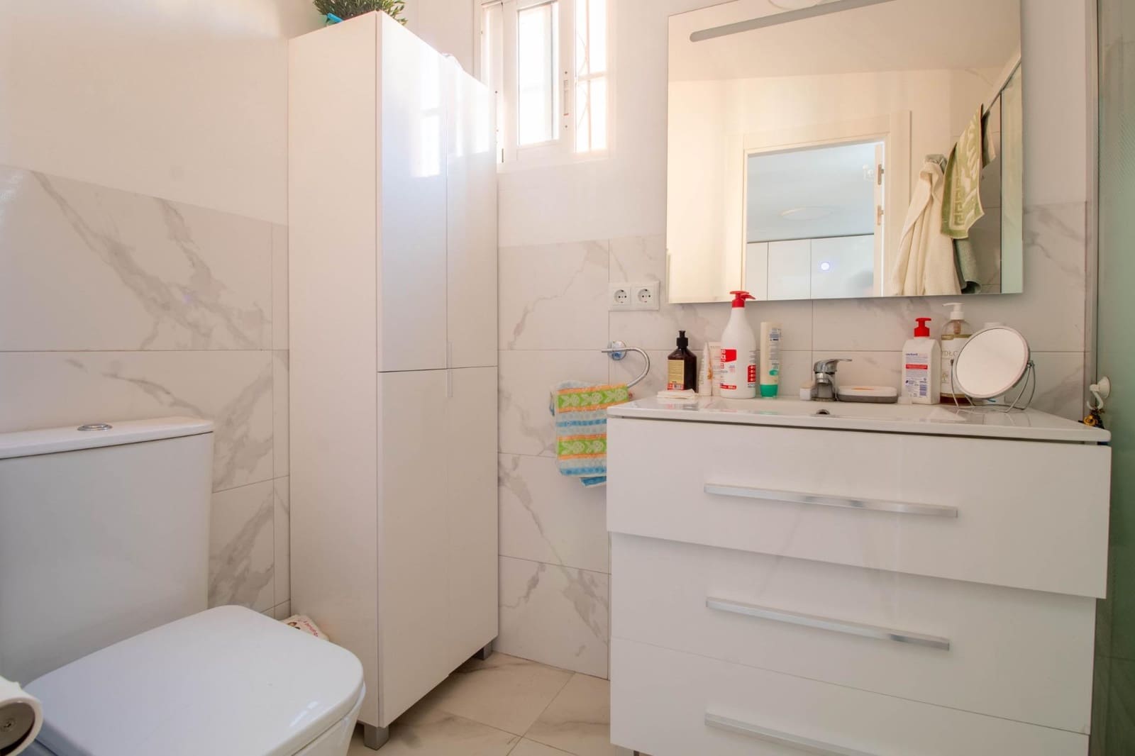 4 soverom Hus til salgs i Torrevieja med garasje - € 249 900 (Ref: 9319579)