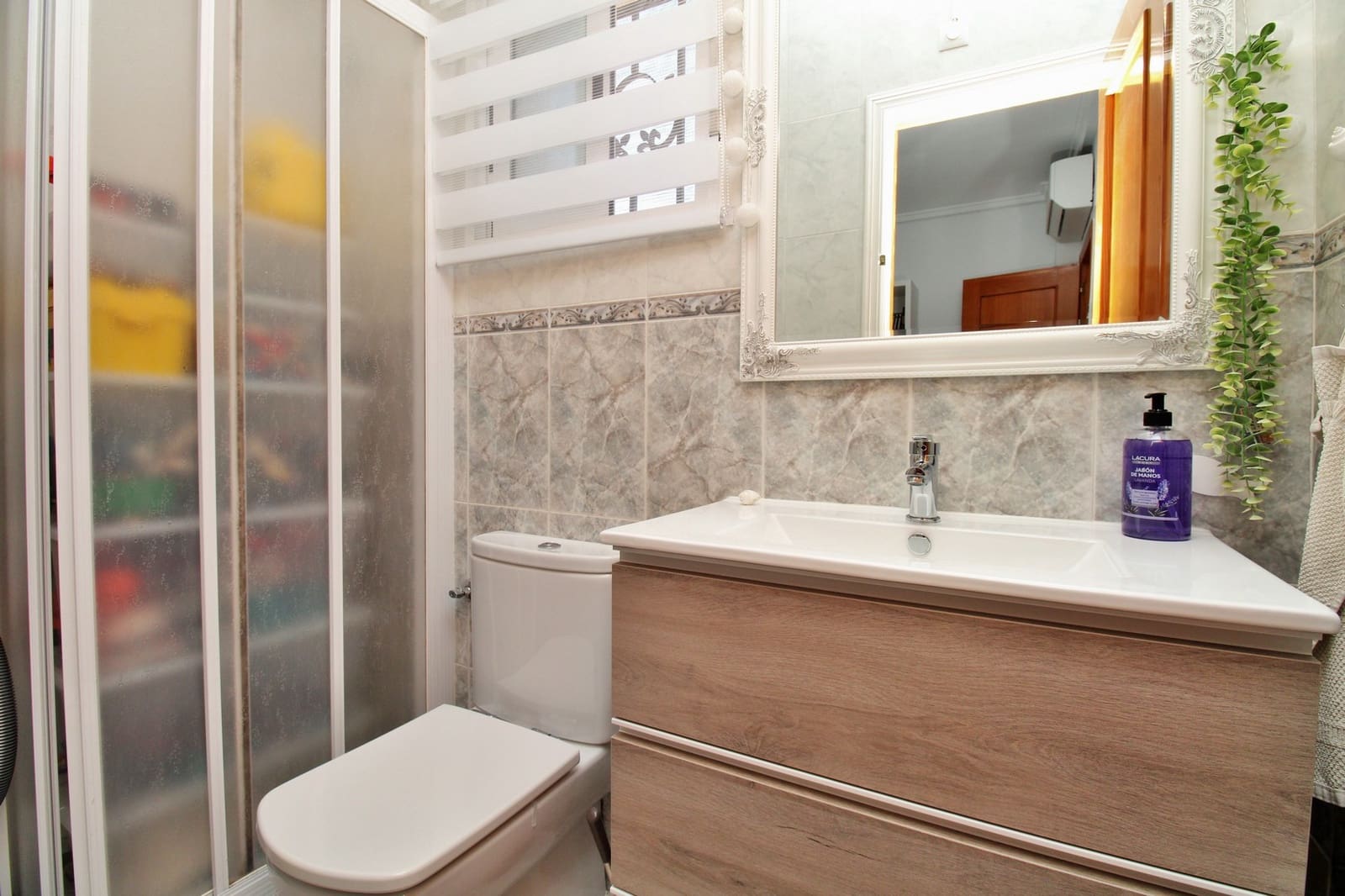 4 bedroom Villa for sale in Villamartin with pool - € 379,000 (Ref: 9319738)