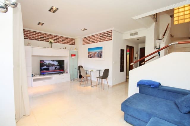 Apartamento de 2 habitaciones en Cabo Roig, Orihuela en venta con piscina - 249.000 € (Ref: 9319749)