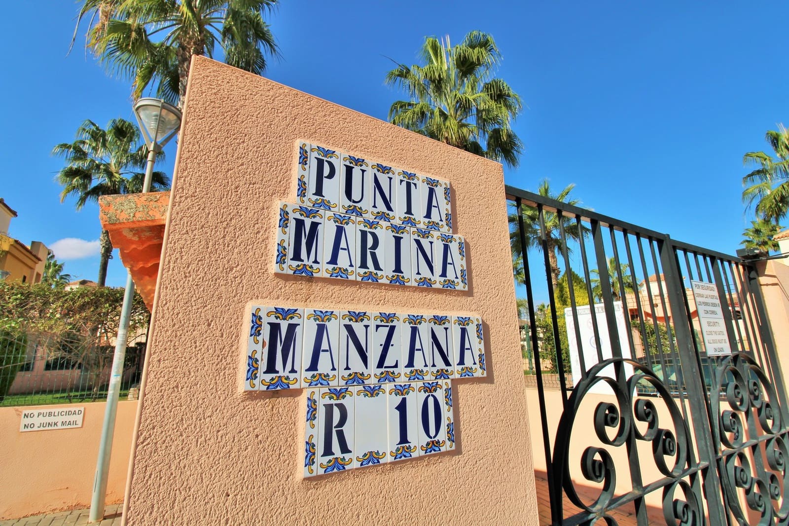 2 sovrum Lägenhet till salu i Orihuela Costa med pool - 194 950 € (Ref: 9319753)