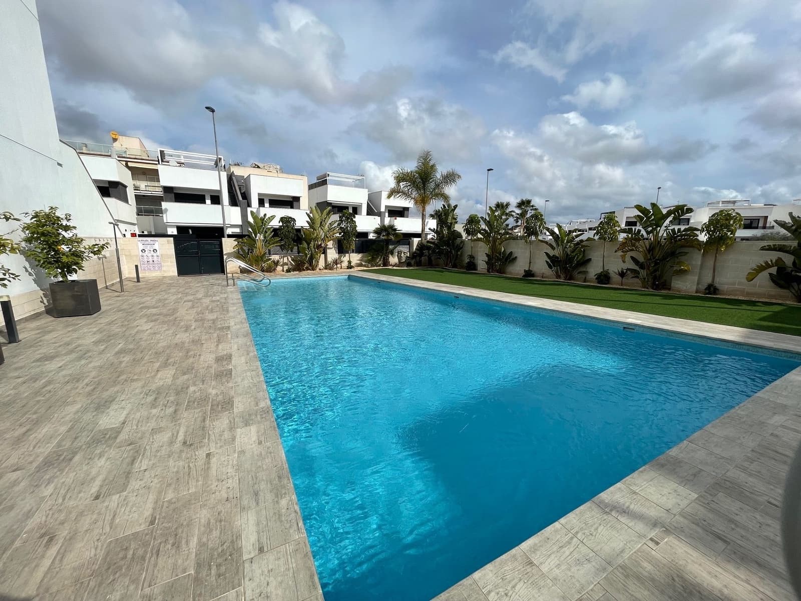 3 bedroom Apartment for sale in Santiago de la Ribera with pool - € 299,000 (Ref: 9329949)