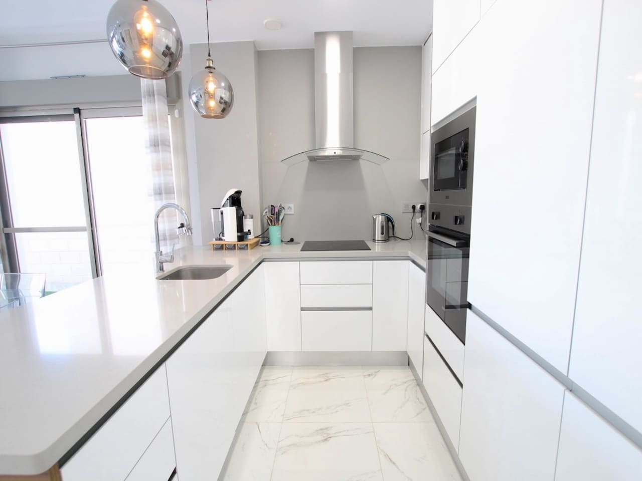 3 makuuhuone Huvila myytävänä paikassa Villamartin mukana uima-altaan - 375 000 € (Ref: 9331784)