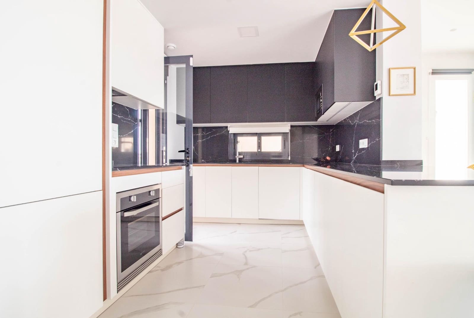 Apartamento de 2 habitaciones en San Miguel de Salinas en venta con piscina - 350.000 € (Ref: 9335505)