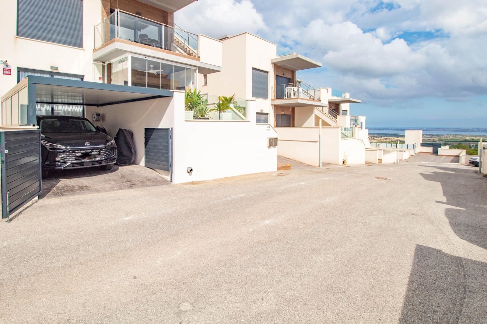 Apartamento de 2 habitaciones en San Miguel de Salinas en venta con piscina - 350.000 € (Ref: 9335505)