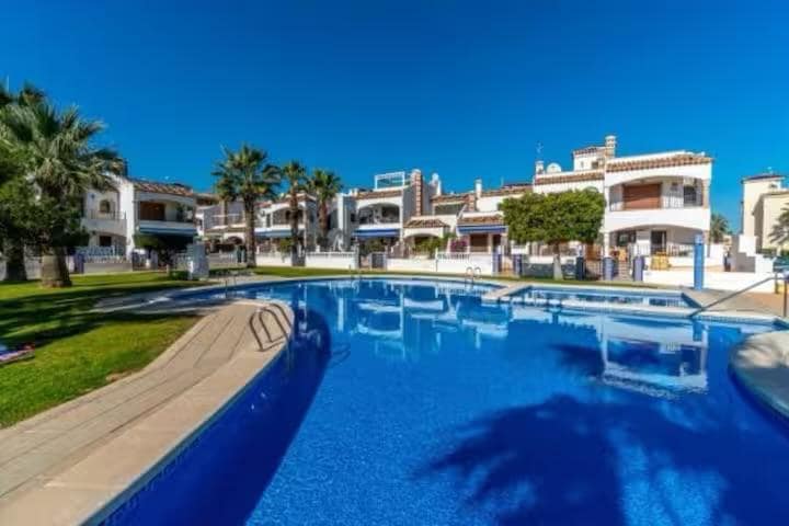 2 bedroom Apartment for sale in La Florida with pool - € 195,000 (Ref: 9335507)