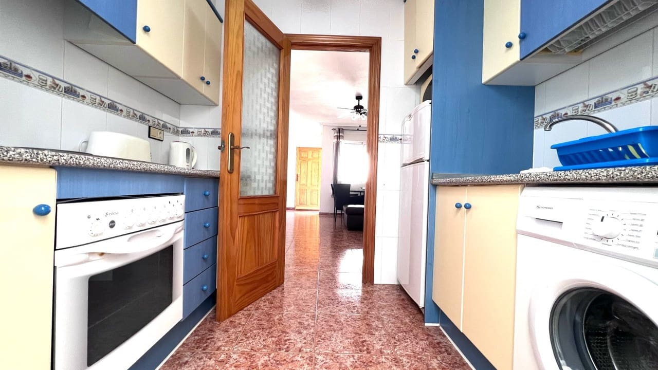 2 soveværelse Lejlighed til salg i Vistabella med swimmingpool - € 119.900 (Ref: 9360293)