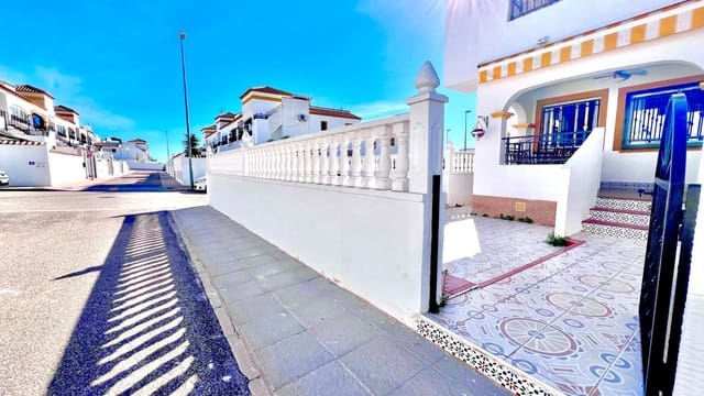 2 soveværelse Lejlighed til salg i Vistabella, Orihuela med swimmingpool - € 119.900 (Ref: 9360293)