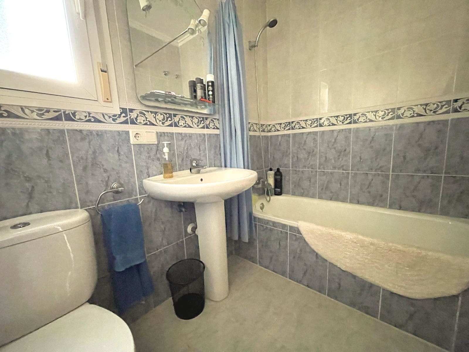 3 bedroom Villa for sale in Ciudad Quesada with pool - € 230,000 (Ref: 9362898)