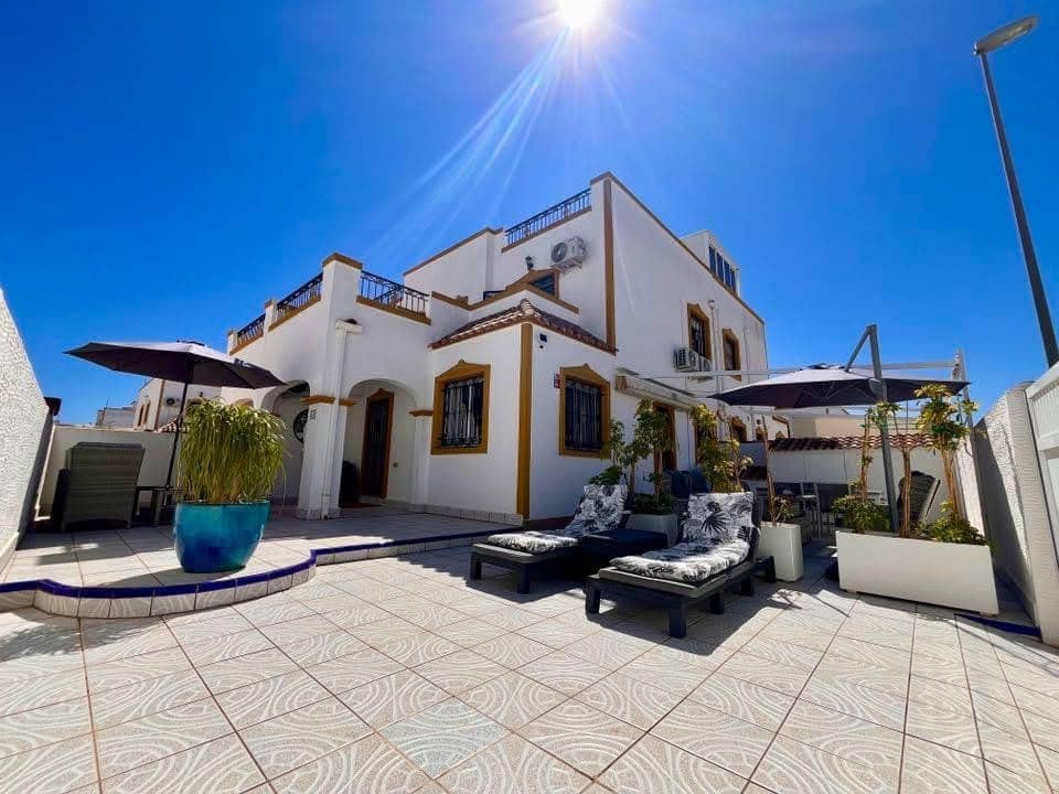 3 soveværelse Byhus til salg i Vistabella med swimmingpool - € 199.900 (Ref: 9362901)