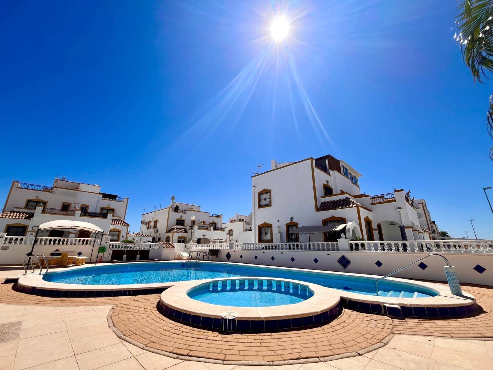 3 soveværelse Byhus til salg i Vistabella med swimmingpool - € 199.900 (Ref: 9362901)