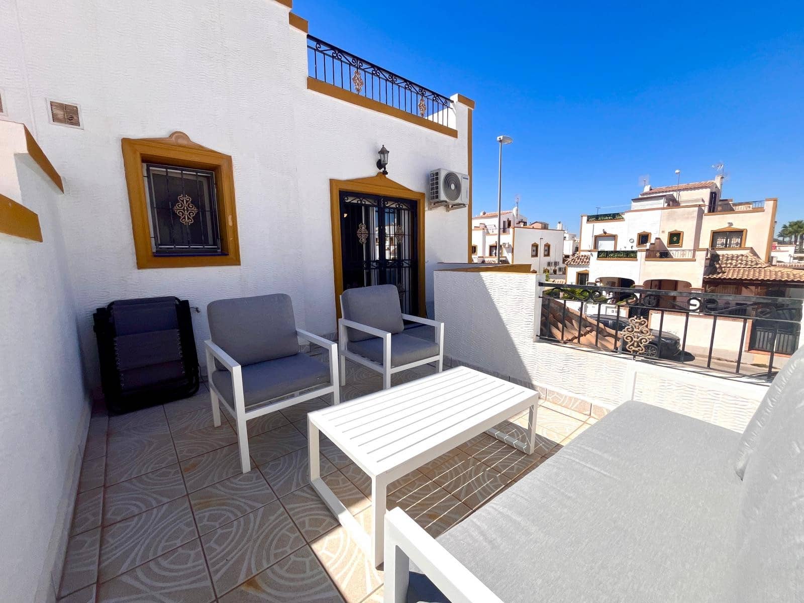 3 soveværelse Byhus til salg i Vistabella med swimmingpool - € 199.900 (Ref: 9362901)