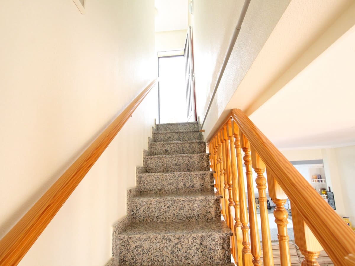 3 quarto Casa em Banda para venda em Villamartin - 215 000 € (Ref: 9362902)