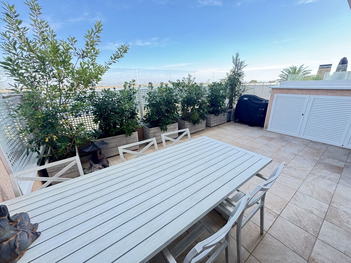 2 bedroom Apartment for sale in Villamartin with pool - € 289,000 (Ref: 9363083)