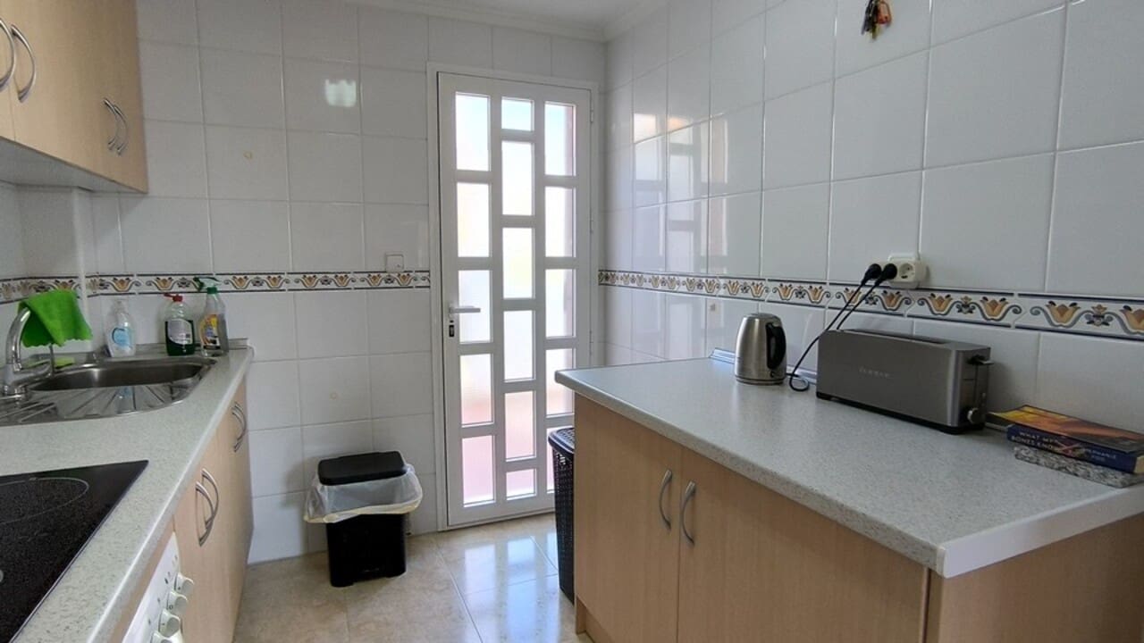 Casa de 3 habitaciones en Ciudad Quesada en venta con piscina - 220.000 € (Ref: 9368985)