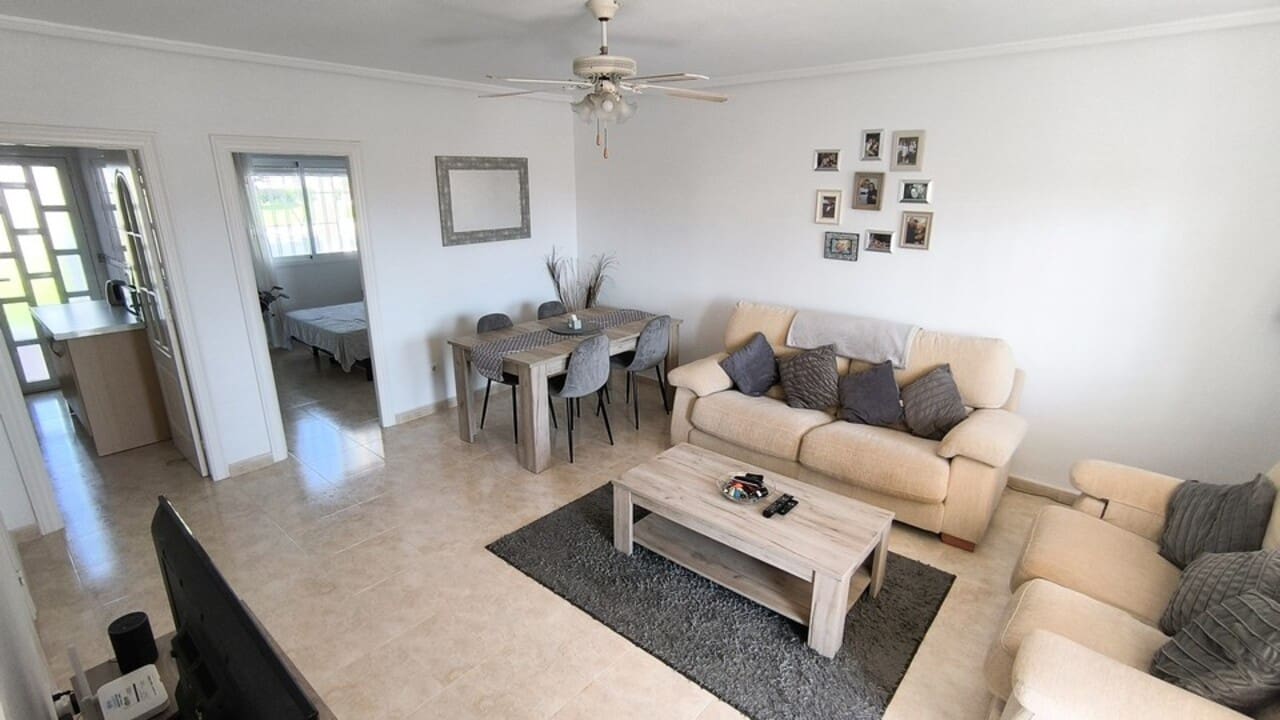 Casa de 3 habitaciones en Ciudad Quesada en venta con piscina - 220.000 € (Ref: 9368985)