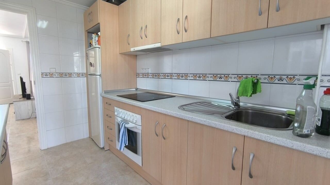 Casa de 3 habitaciones en Ciudad Quesada en venta con piscina - 220.000 € (Ref: 9368985)