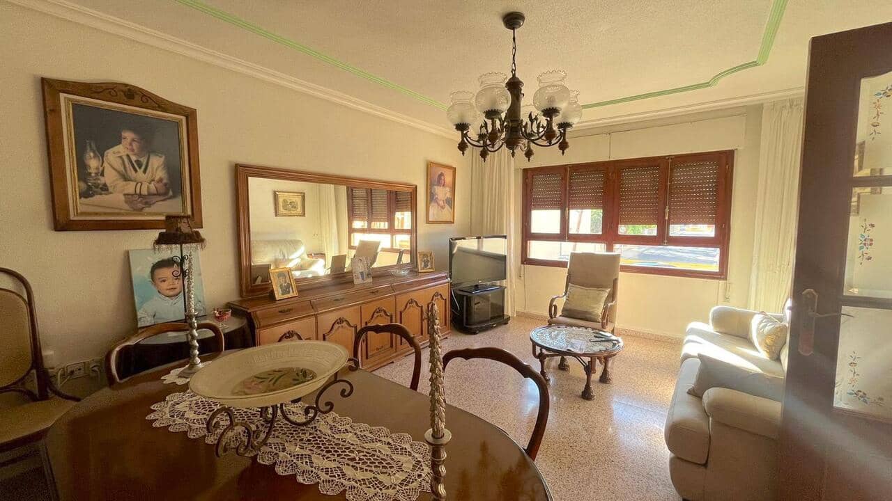 4 bedroom Townhouse for sale in Formentera del Segura with pool garage - € 200,000 (Ref: 9374341)