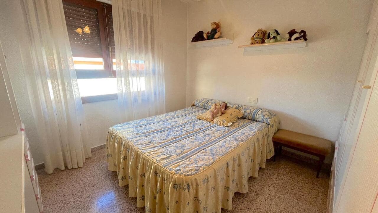 4 bedroom Townhouse for sale in Formentera del Segura with pool garage - € 200,000 (Ref: 9374341)