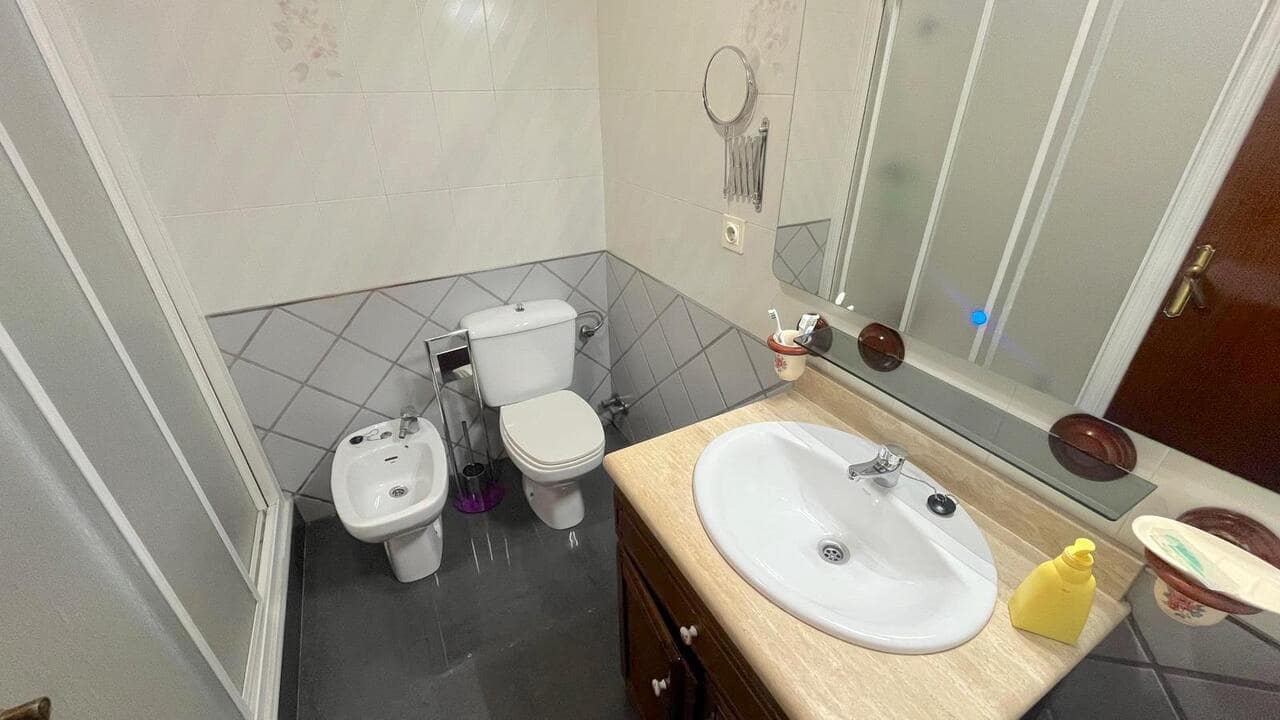 4 bedroom Townhouse for sale in Formentera del Segura with pool garage - € 200,000 (Ref: 9374341)