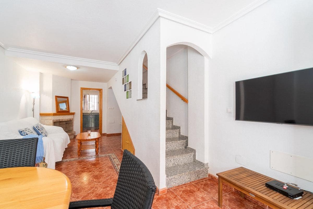 3 soverom Hus til salgs i Orihuela Costa med svømmebasseng - € 169 000 (Ref: 9374343)