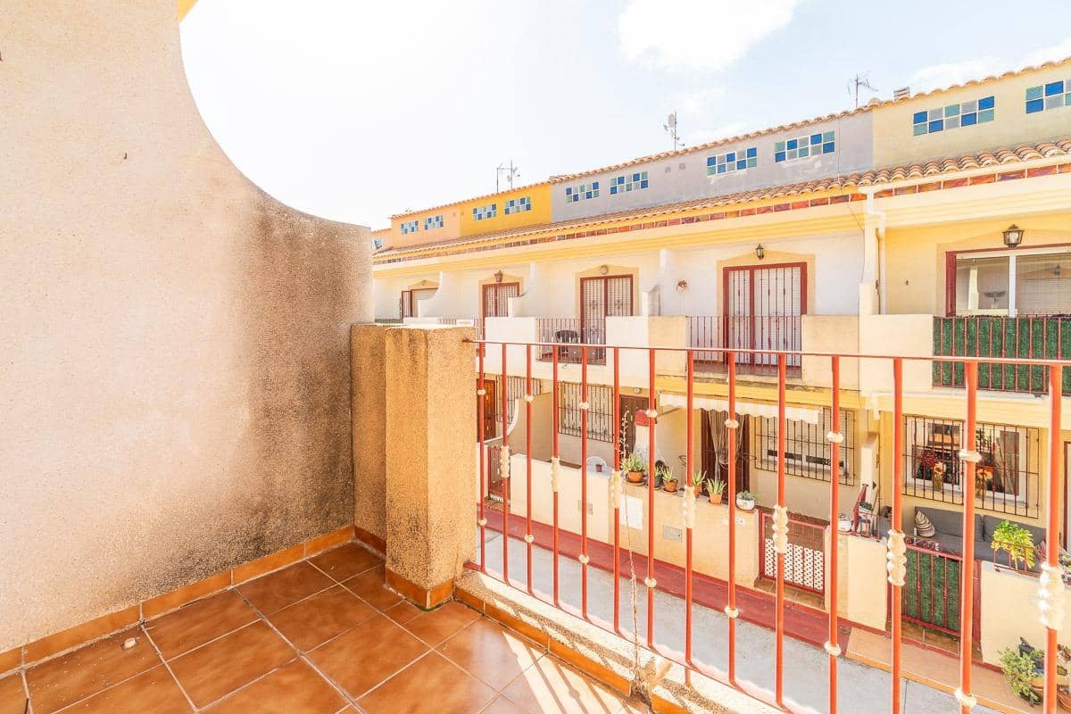 3 soverom Hus til salgs i Orihuela Costa med svømmebasseng - € 169 000 (Ref: 9374343)