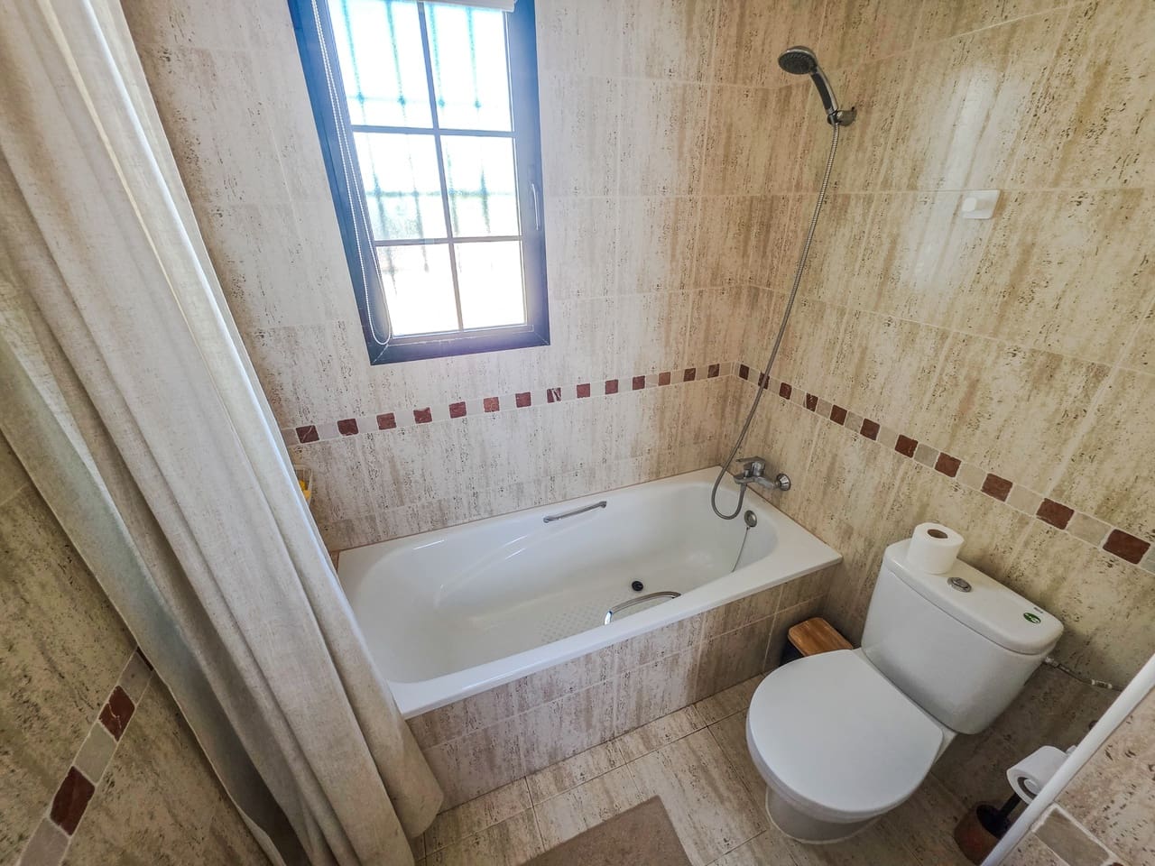 3 sypialnia Willa na sprzedaż w Los Dolses z basenem garażem - 399 000 € (Ref: 9376432)