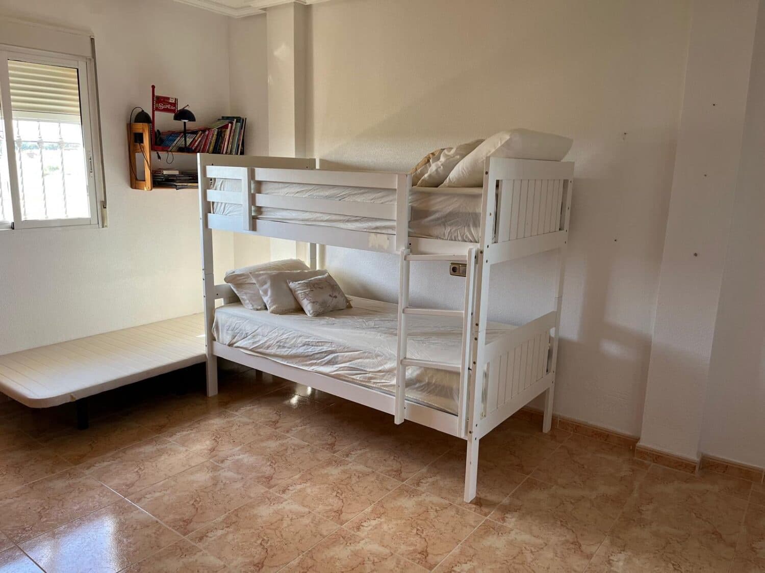 Chalet de 3 habitaciones en Playa Flamenca en venta con piscina - 385.000 € (Ref: 9378158)