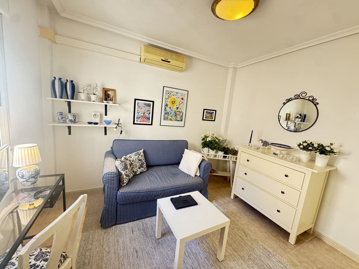 2 bedroom Apartment for sale in Los Altos with pool - € 179,995 (Ref: 9400429)