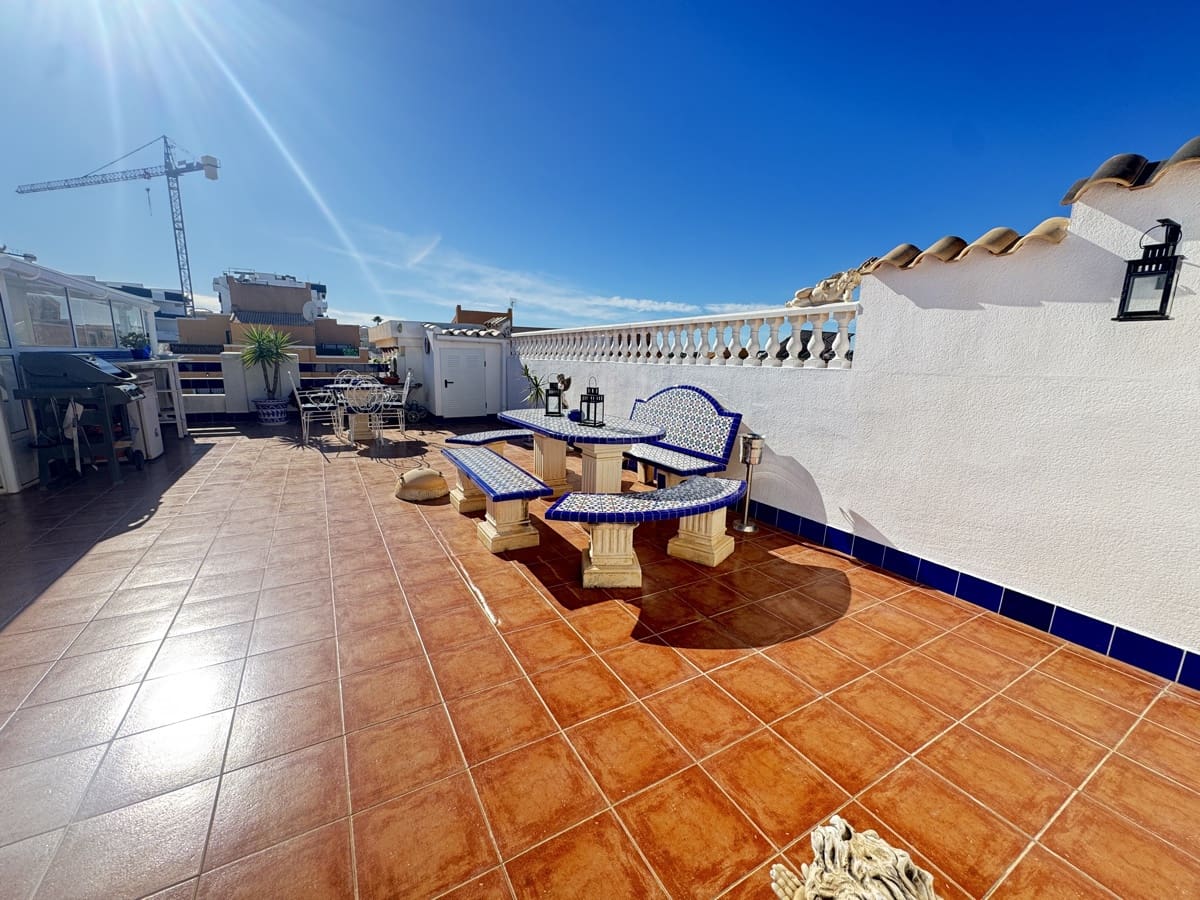 2 bedroom Apartment for sale in Los Altos with pool - € 179,995 (Ref: 9400429)