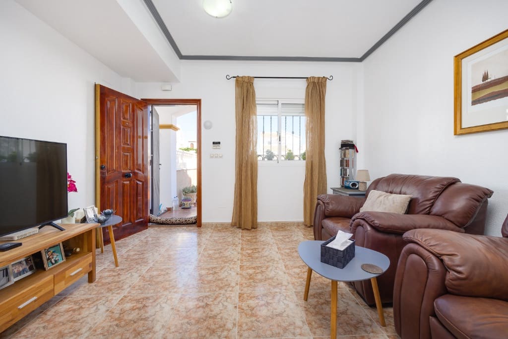 2 bedroom Townhouse for sale in Orihuela Costa with pool garage - € 189,999 (Ref: 9419126)