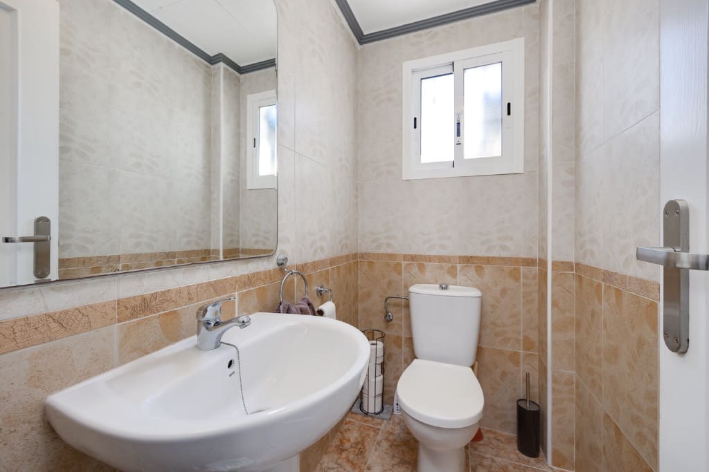 2 bedroom Townhouse for sale in Orihuela Costa with pool garage - € 189,999 (Ref: 9419126)