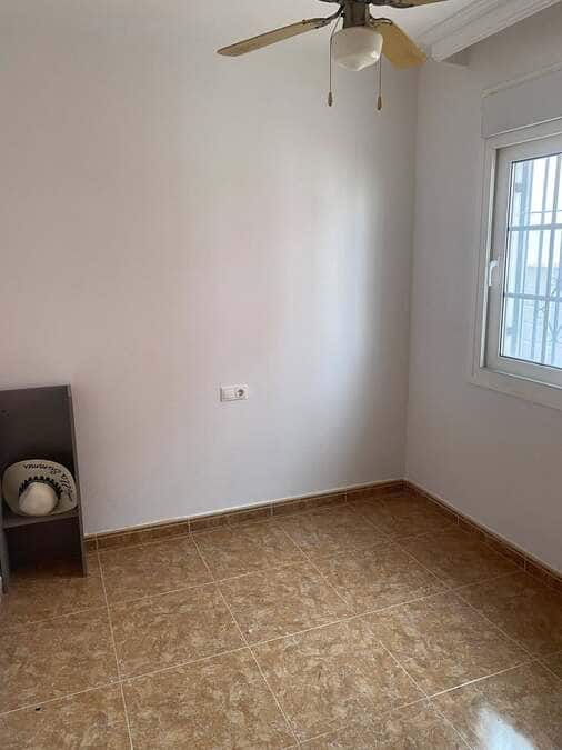 3 bedroom Townhouse for sale in Villamartin with pool - € 149,995 (Ref: 9419127)