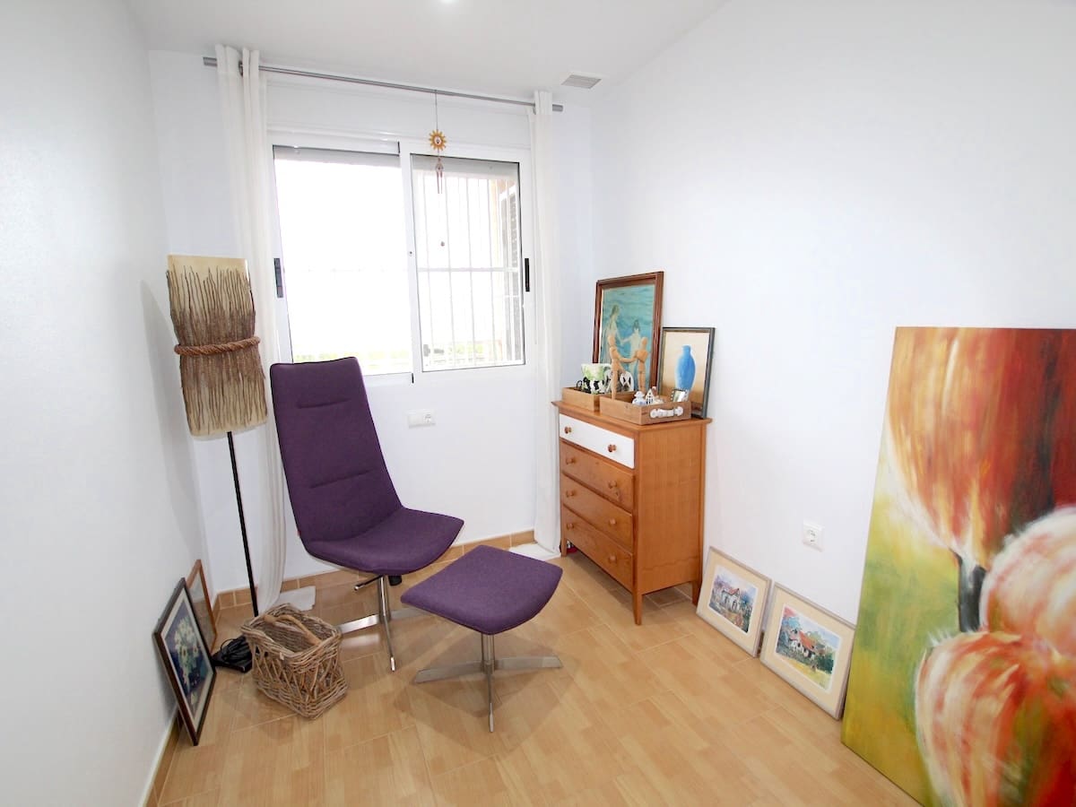 2 soverom Leilighet til salgs i Los Palacios - € 89 950 (Ref: 9424137)