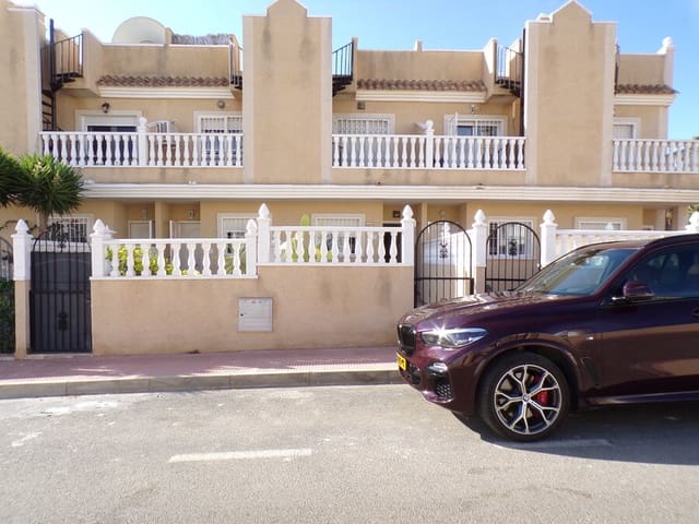 2 soverom Hus til salgs i Villamartin, Orihuela med svømmebasseng garasje - € 165 000 (Ref: 9428908)