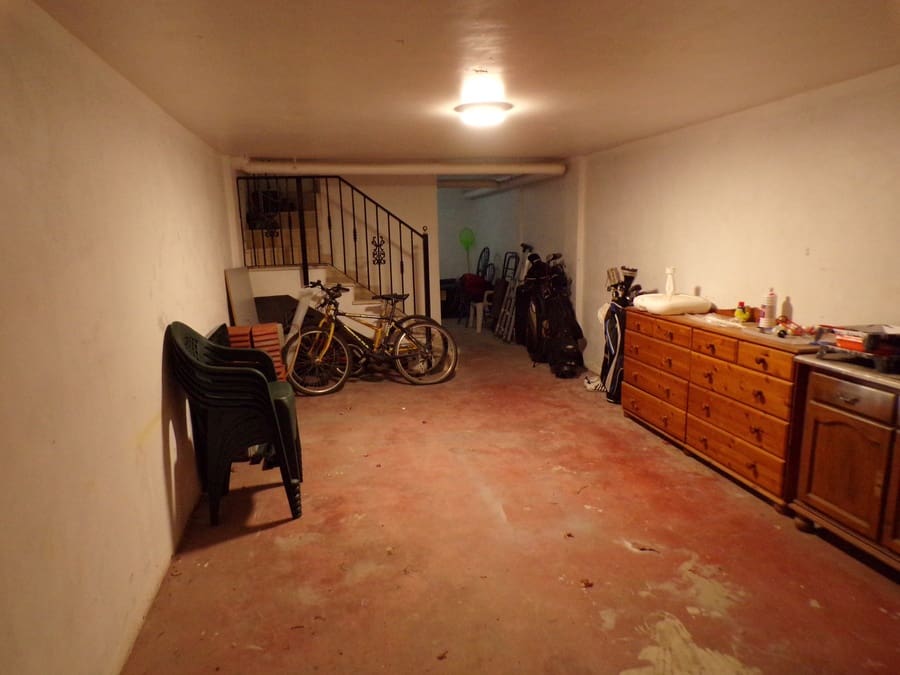 2 bedroom Townhouse for sale in Villamartin with pool garage - € 165,000 (Ref: 9428908)