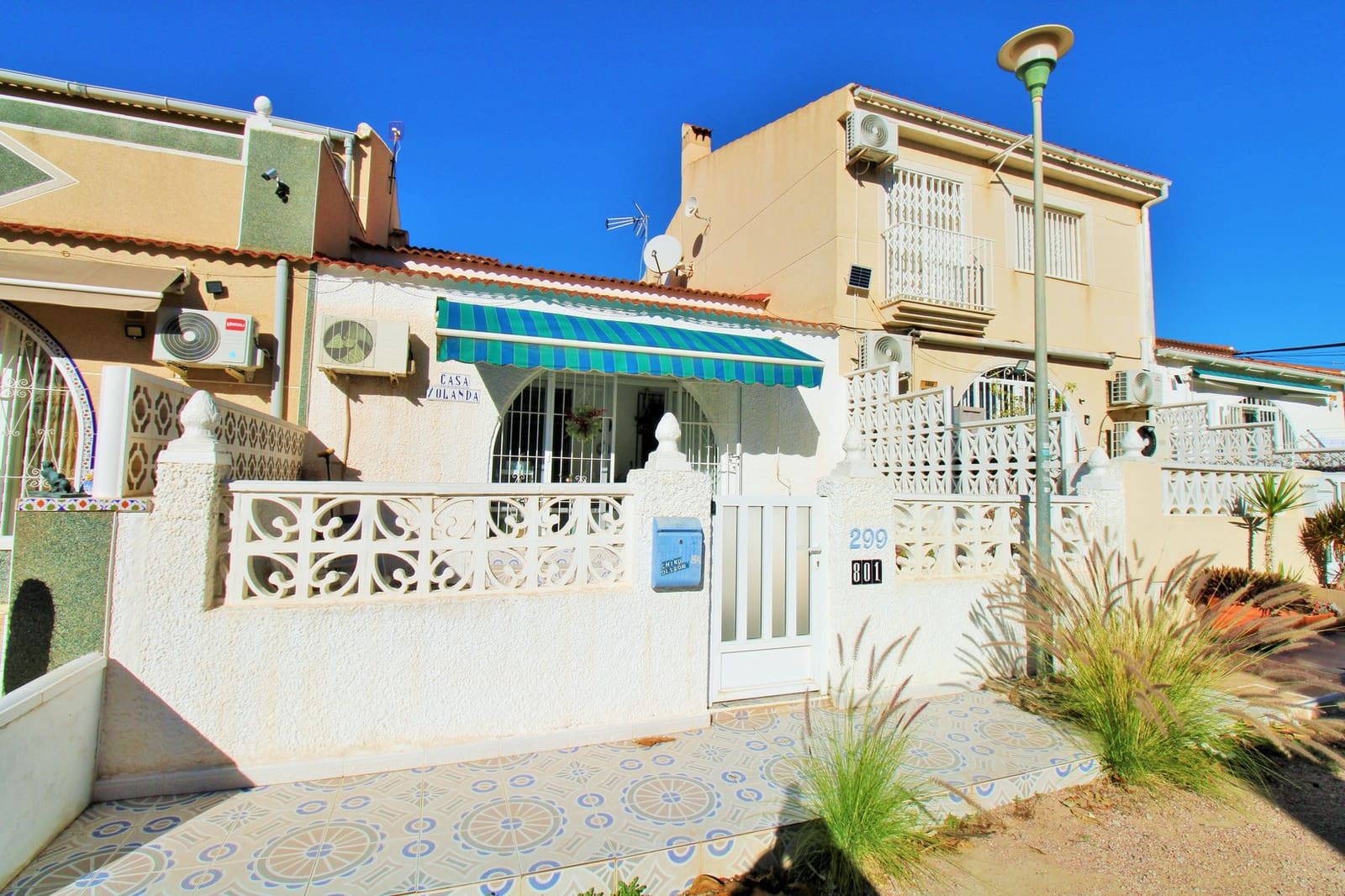 2 Zimmer Bungalow zu verkaufen in Torrevieja - 119.000 € (Ref: 9428915)