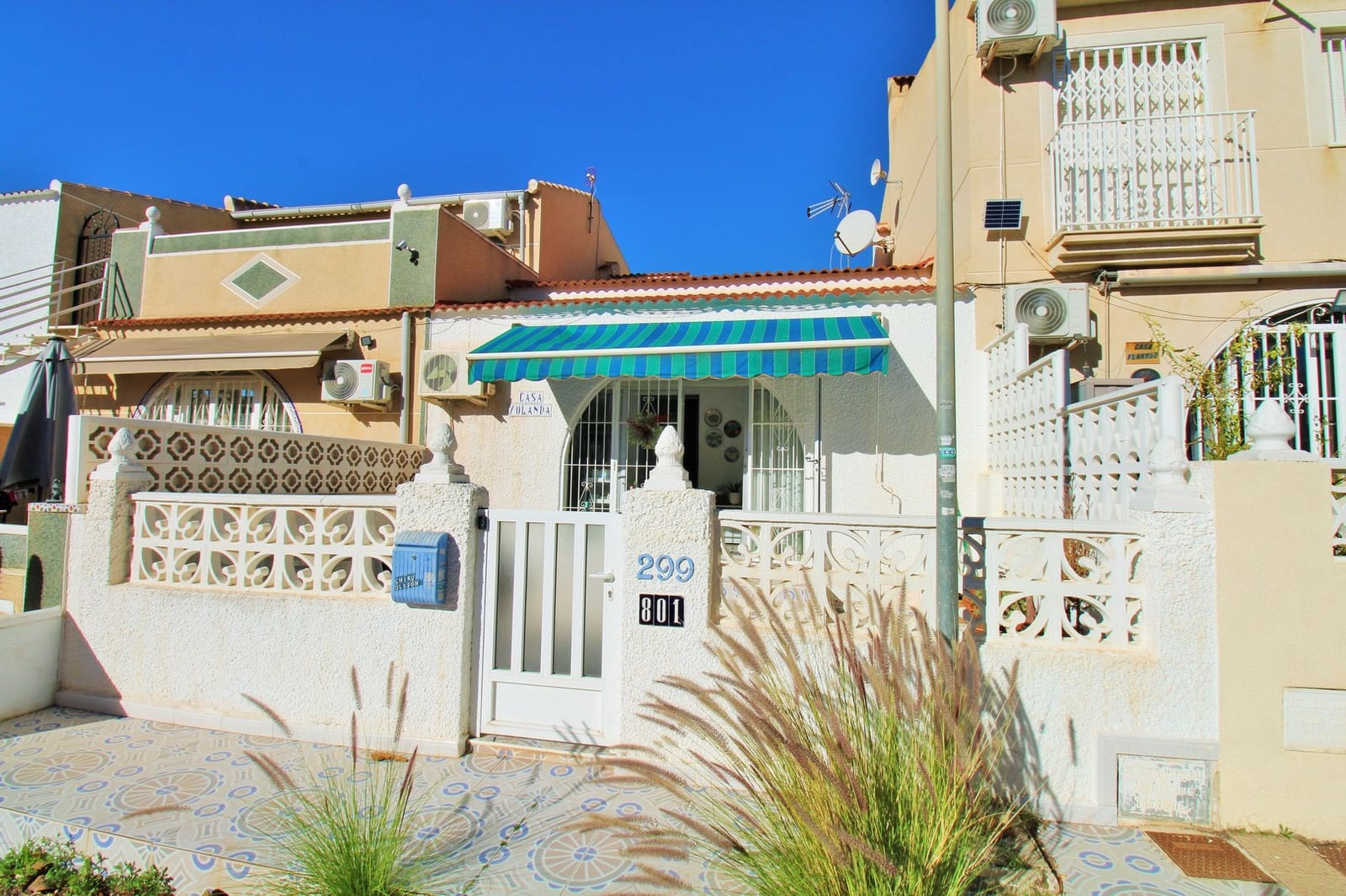 2 Zimmer Bungalow zu verkaufen in Torrevieja - 119.000 € (Ref: 9428915)