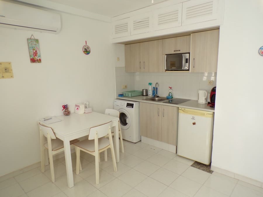 1 bedroom Apartment for sale in Villamartin with pool - € 99,995 (Ref: 9428916)