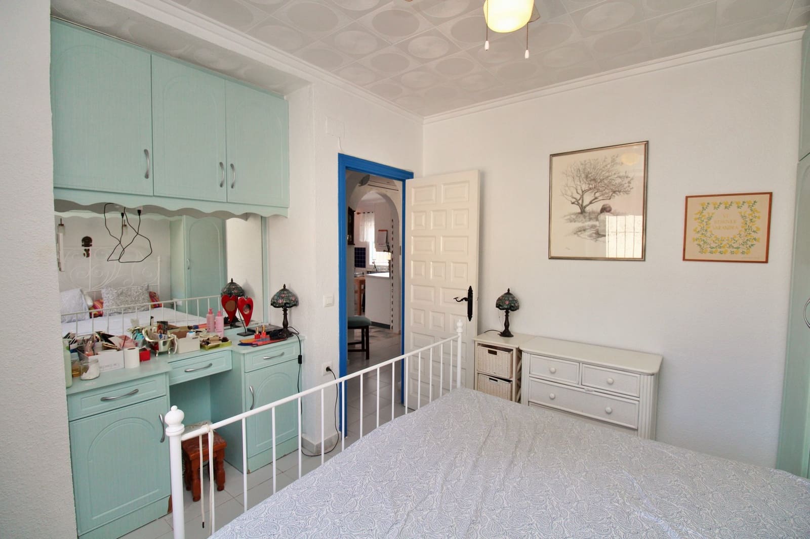 2 bedroom Villa for sale in Torrevieja with pool - € 279,000 (Ref: 9429042)