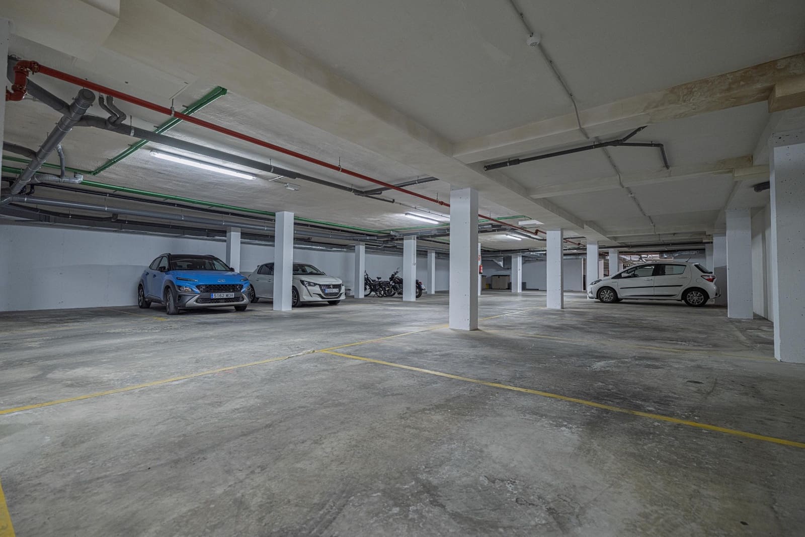 3 bedroom Apartment for sale in Cabo Roig with pool garage - € 249,900 (Ref: 9432308)