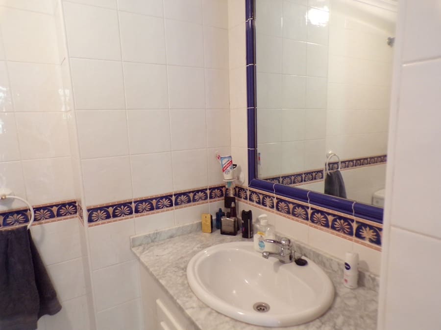 2 bedroom Apartment for sale in Villamartin with pool - € 189,995 (Ref: 9432318)