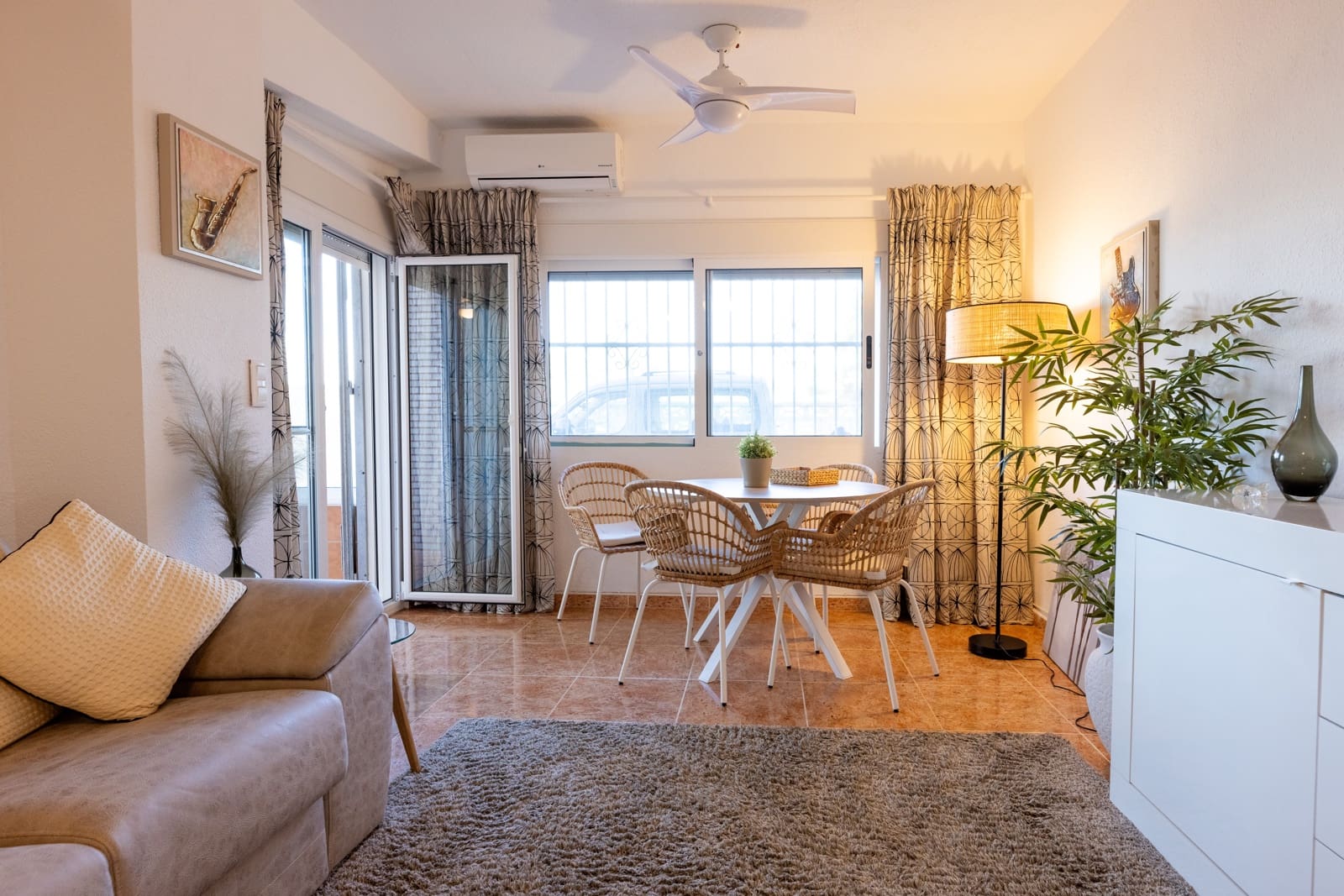 2 makuuhuone Huoneisto myytävänä paikassa Orihuela Costa mukana 
autotalli - 137 000 € (Ref: 9432328)