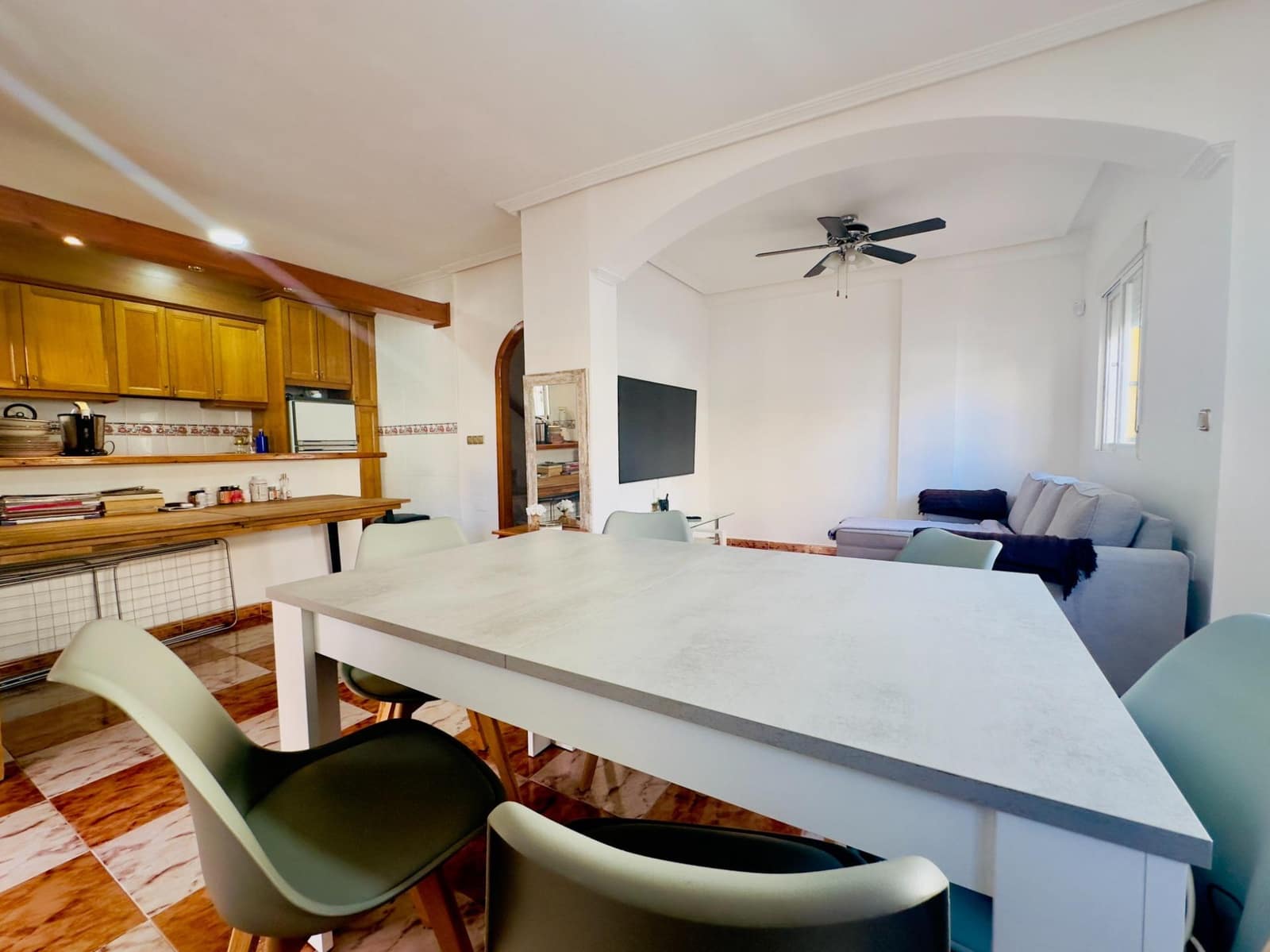 Chalet de 2 habitaciones en Orihuela Costa en venta con piscina - 240.000 € (Ref: 9432335)