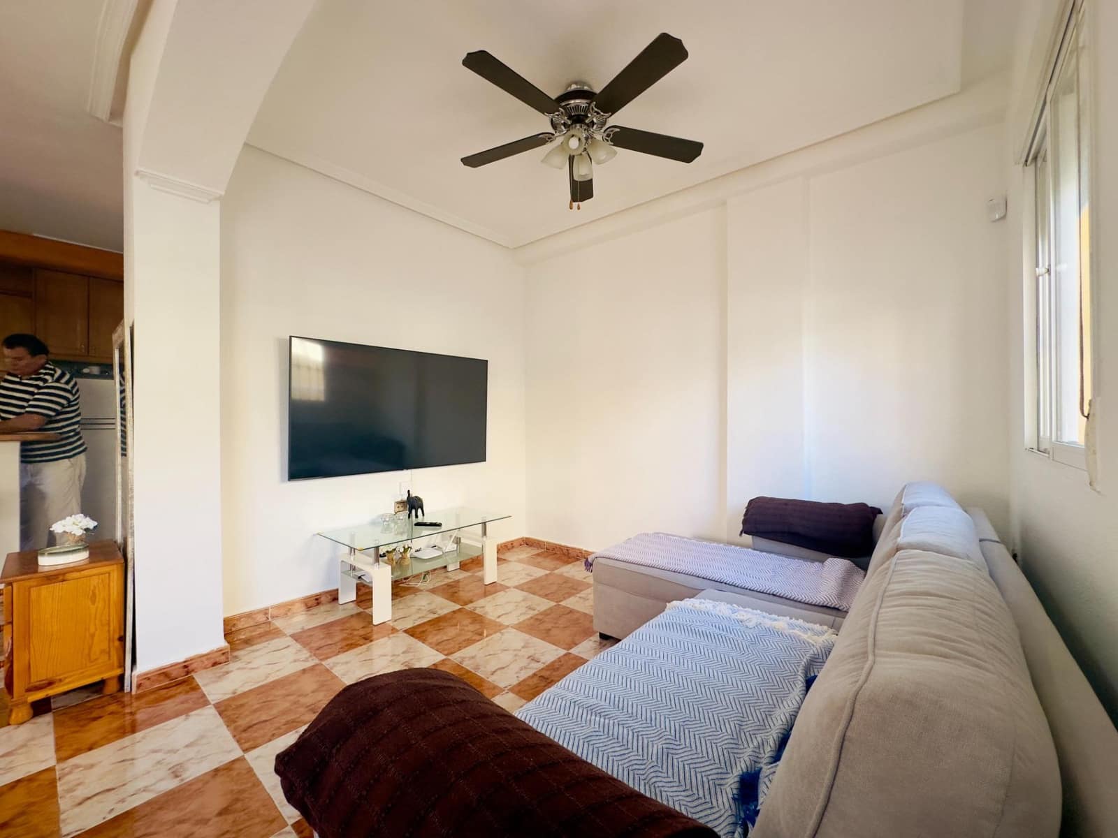 Chalet de 2 habitaciones en Orihuela Costa en venta con piscina - 240.000 € (Ref: 9432335)