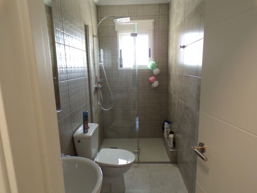 6 bedroom Villa for sale in Villamartin with pool - € 595,000 (Ref: 9436762)