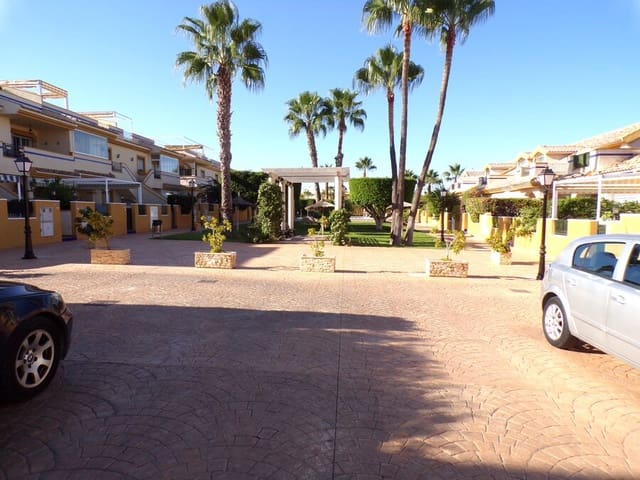 3 soverom Villa til salgs i Cabo Roig, Orihuela med svømmebasseng garasje - € 349 995 (Ref: 9436763)